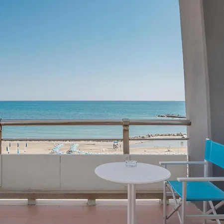 فندق Riviera