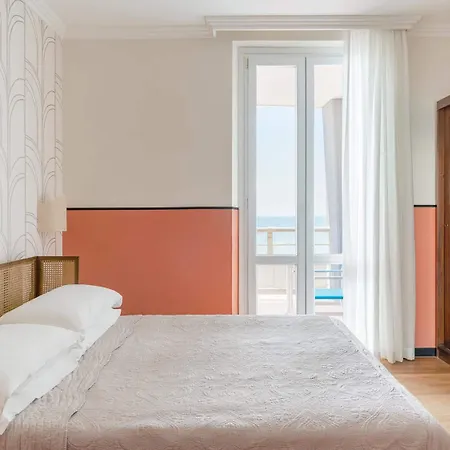 Riviera 3* 안치오