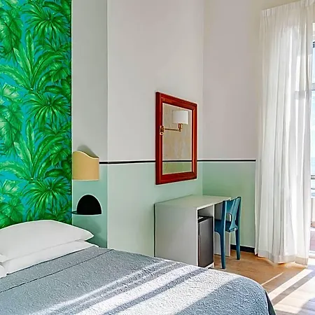 Riviera 3*